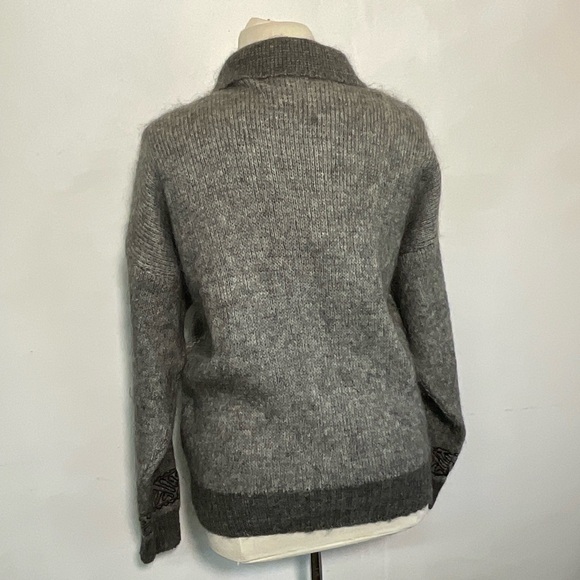 Handmade Cardigan Sweater Womens Grey Embroidered Floral Size Extra Large - Picture 2 of 6